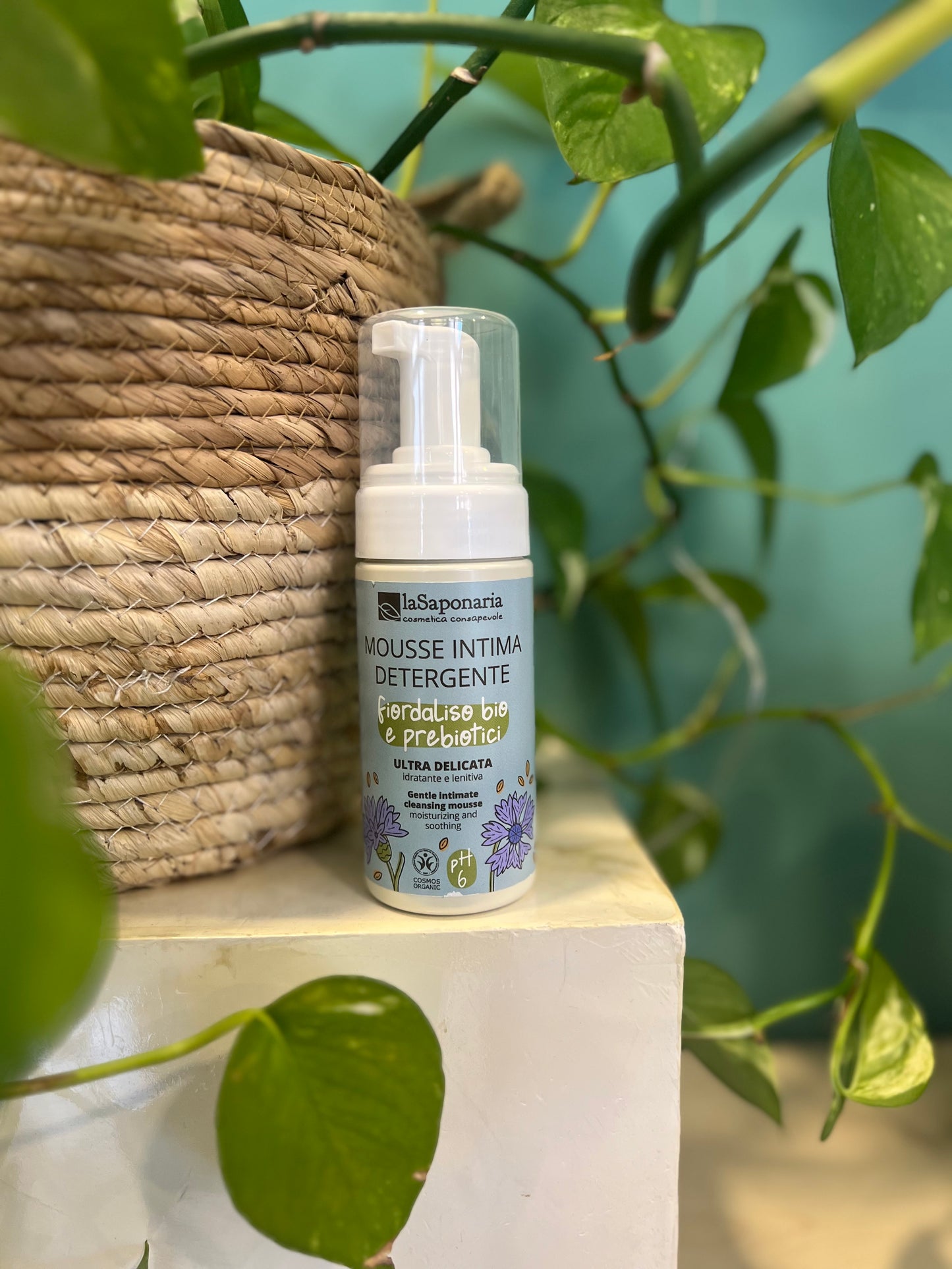 Mousse detergente intima delicata - Fiordaliso Bio & Prebiotici di La Saponaria (100 ml)
