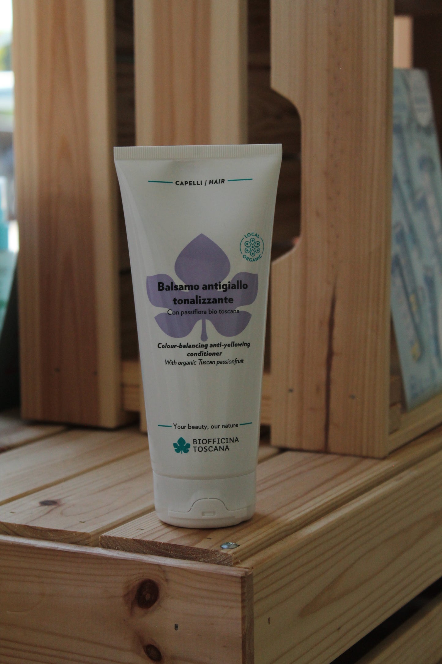 Balsamo antigiallo tonalizzante con passiflora bio toscana di Biofficina Toscana (200 ml)