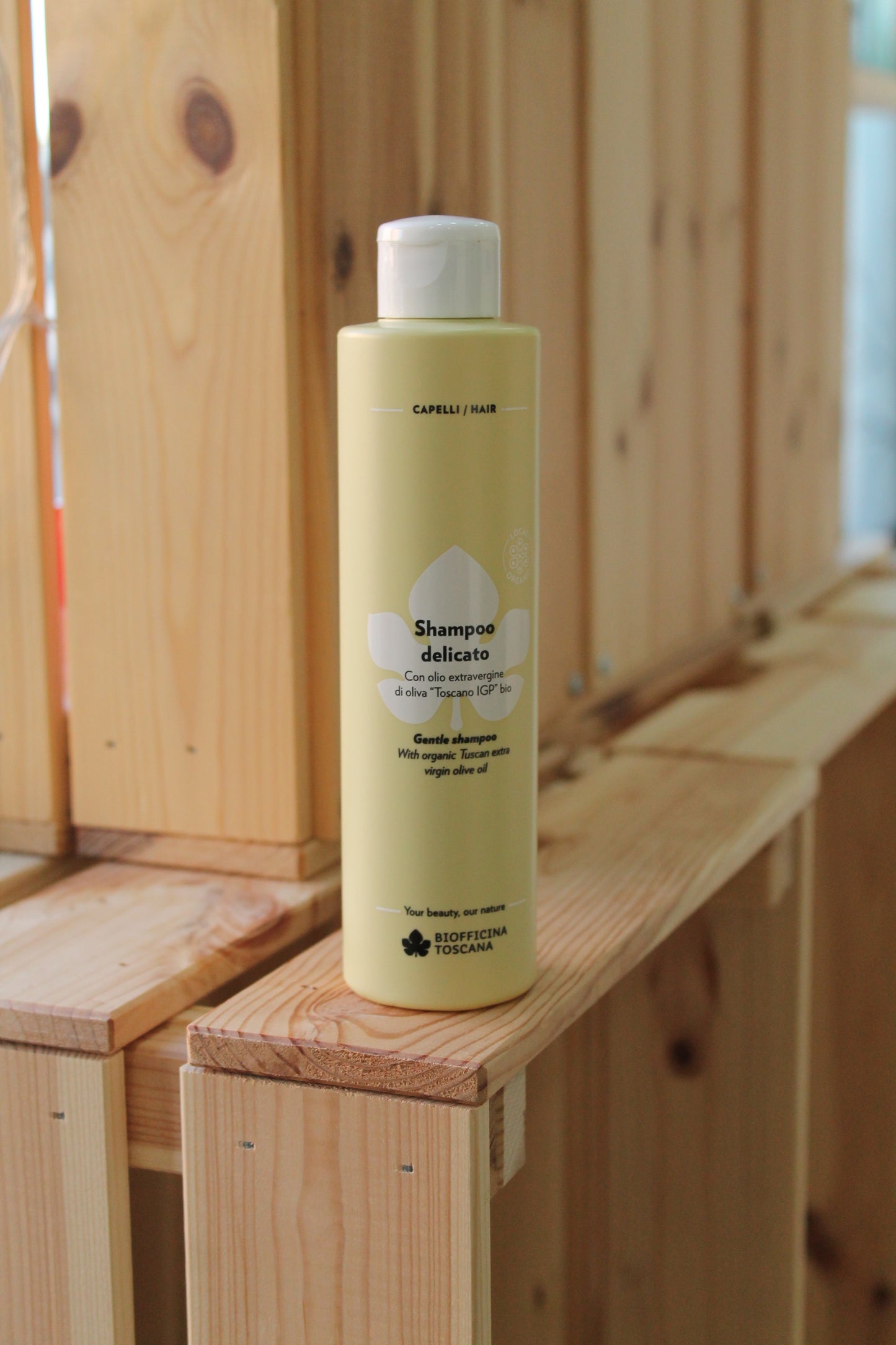 Shampoo delicato con olio extravergine di oliva “Toscano IGP” bio di Biofficina Toscana (200 ml)