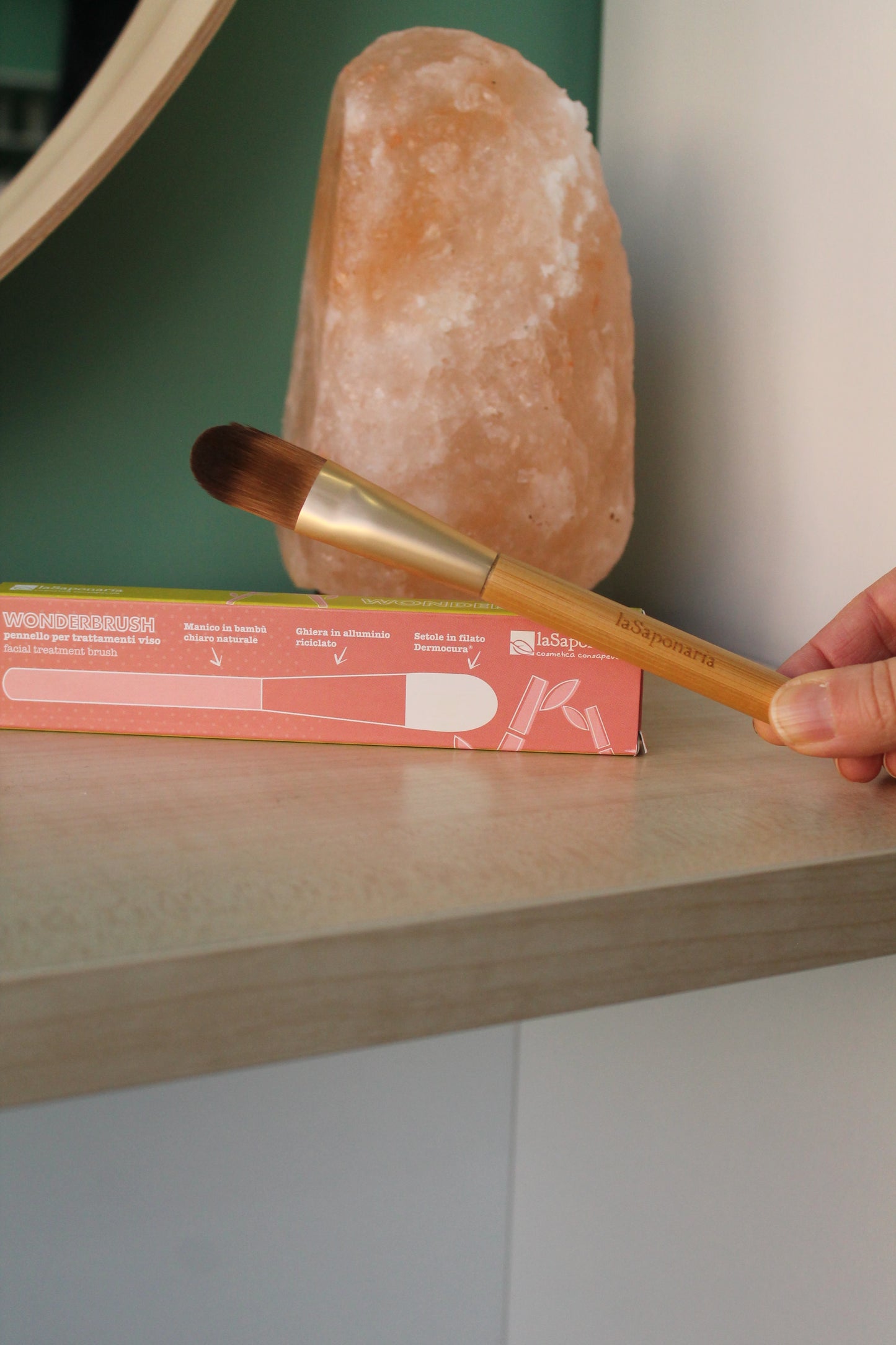Wonderbrush - pennello per trattamenti viso in bambù di La Saponaria