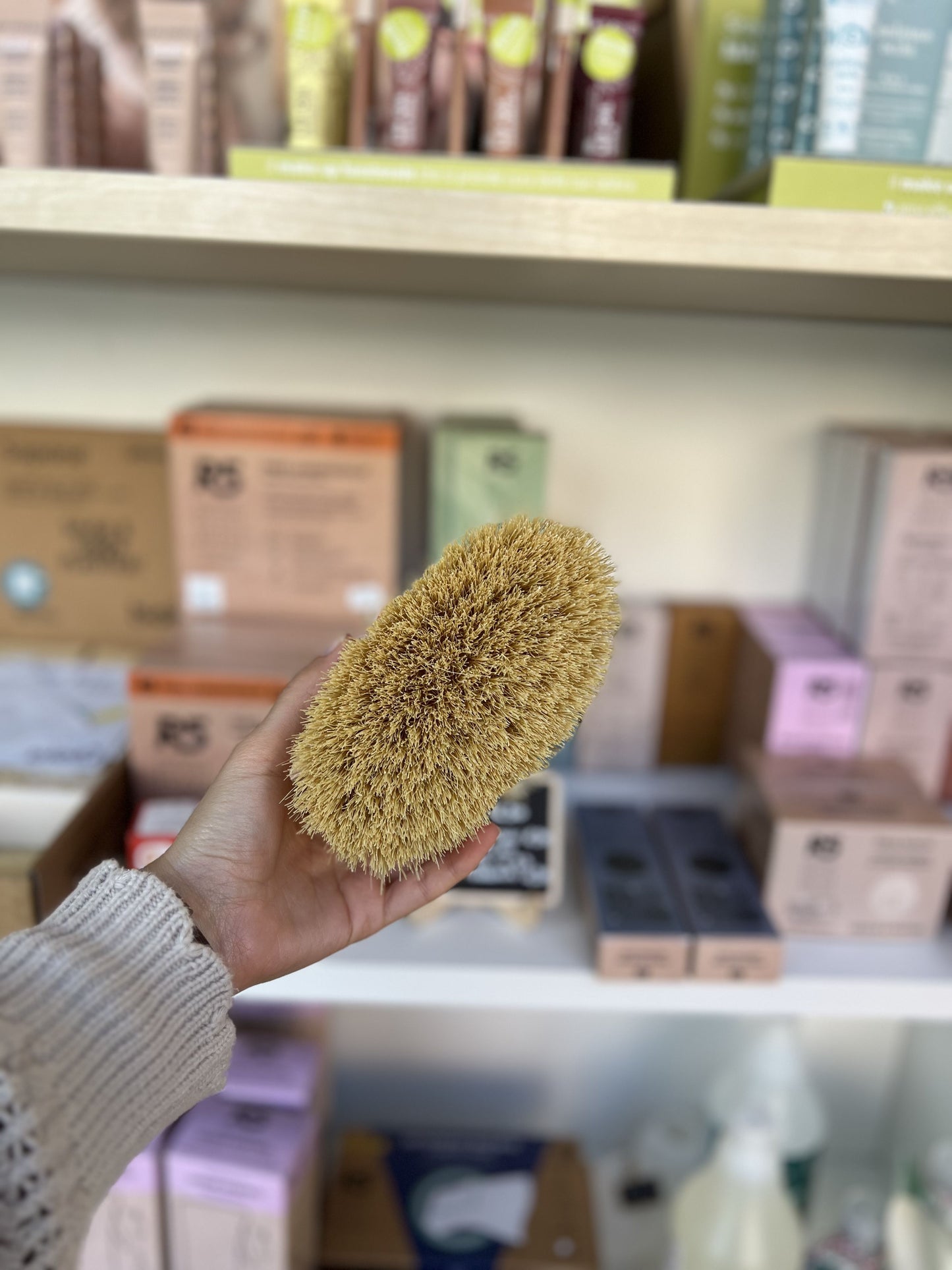 Spazzola per il corpo in faggio e fibre naturali di Tampico di R5 Living