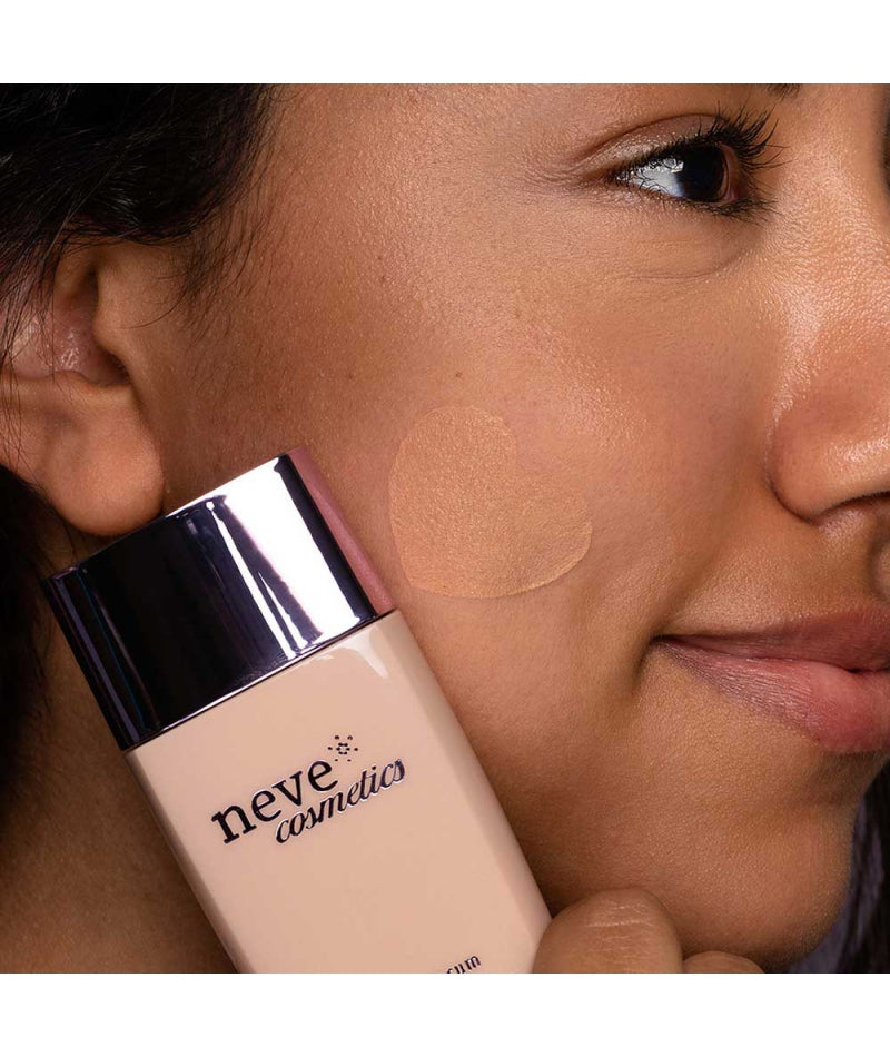 Fondotinta Cream-To-Serum Tan Neutral di Neve cosmetics (35 ml)