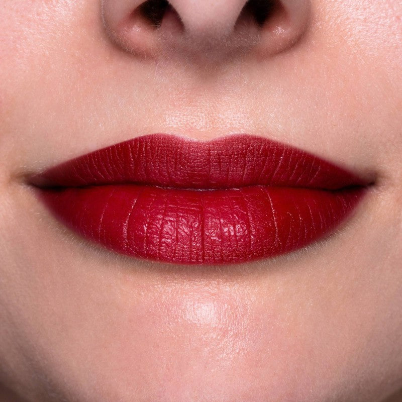 Pastello labbra Blood di Neve cosmetics - Matita labbra