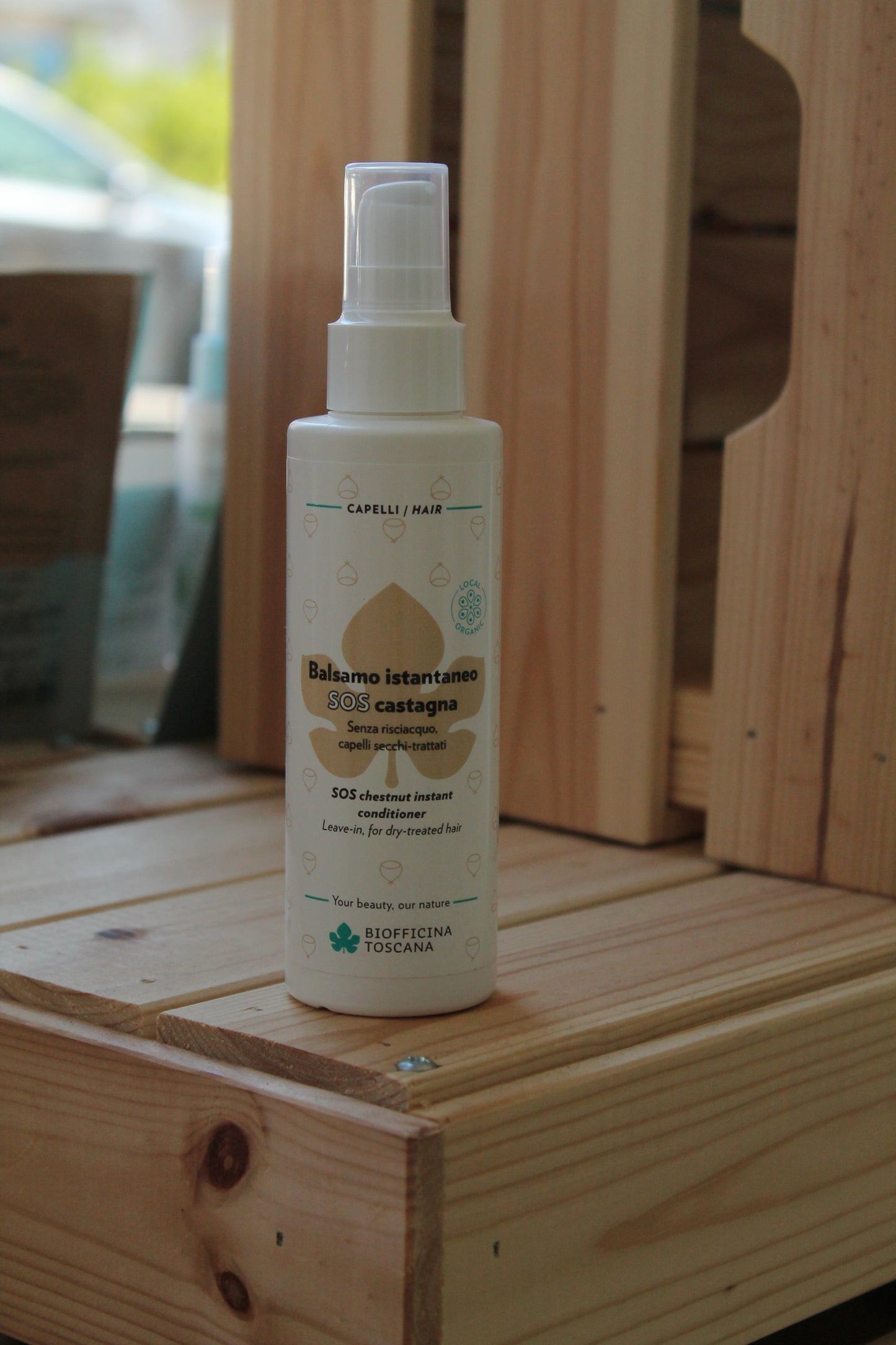 Balsamo istantaneo SOS castagna senza risciacquo, capelli secchi-trattati di Biofficina Toscana (150 ml)