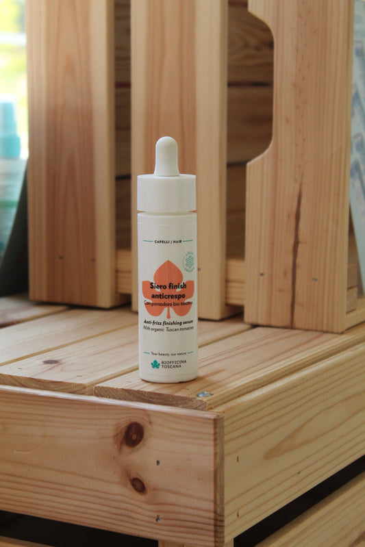 Siero finish anticrespo con pomodoro bio toscano di Biofficina Toscana (60 ml)