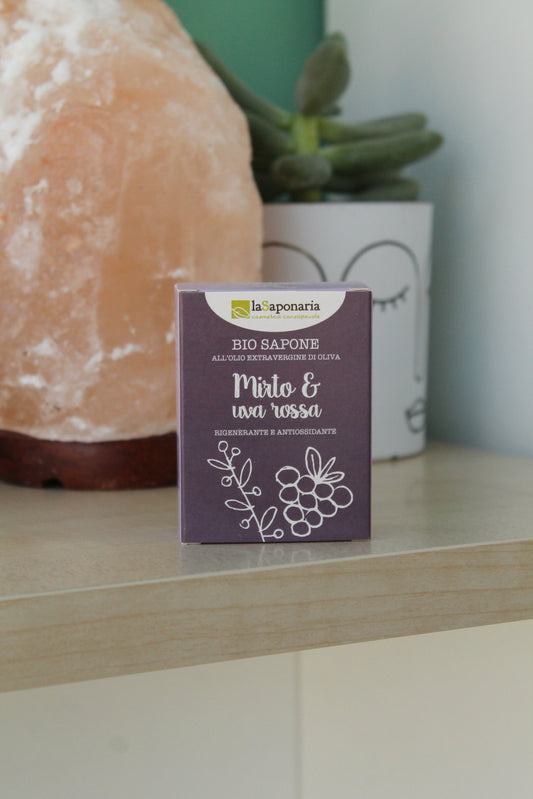 Sapone mirto e uva rossa, solido rigenerante ed antiossidante di La Saponaria (100 gr)