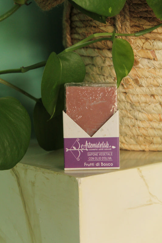 Sapone doccia "Frutti di bosco" di Artemidelab (100 gr)