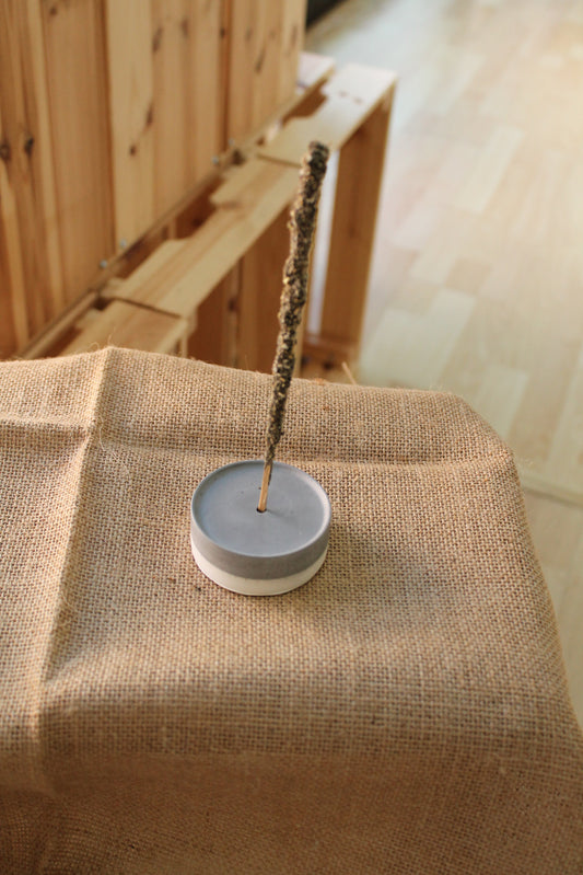 Porta incensi di Amami Antracite e bianco