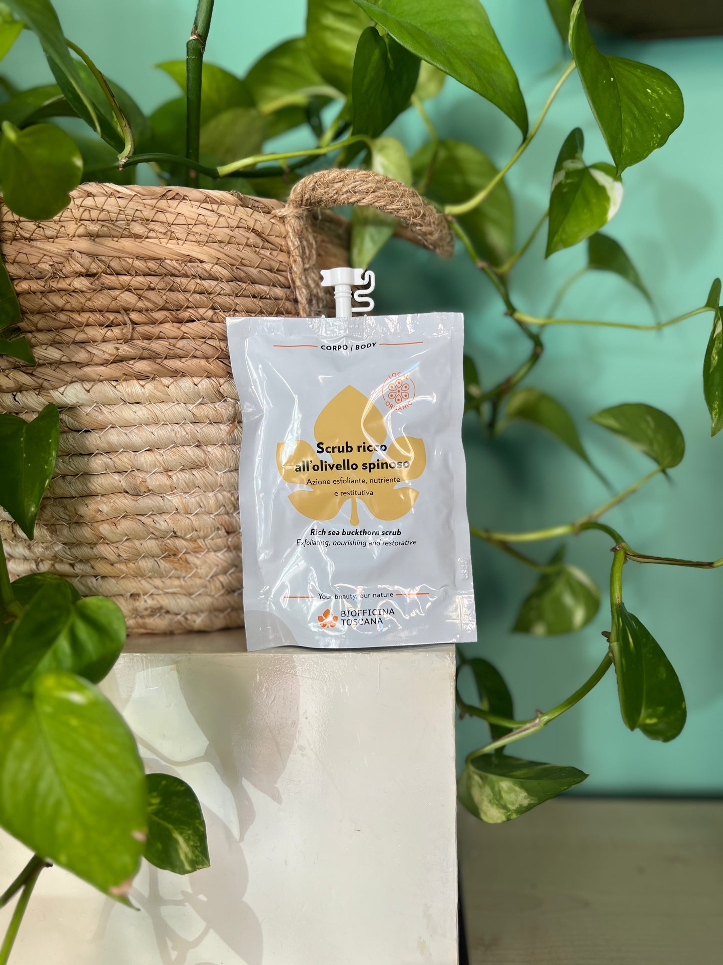 Scrub ricco all’olivello spinoso di Biofficina Toscana (70 ml)