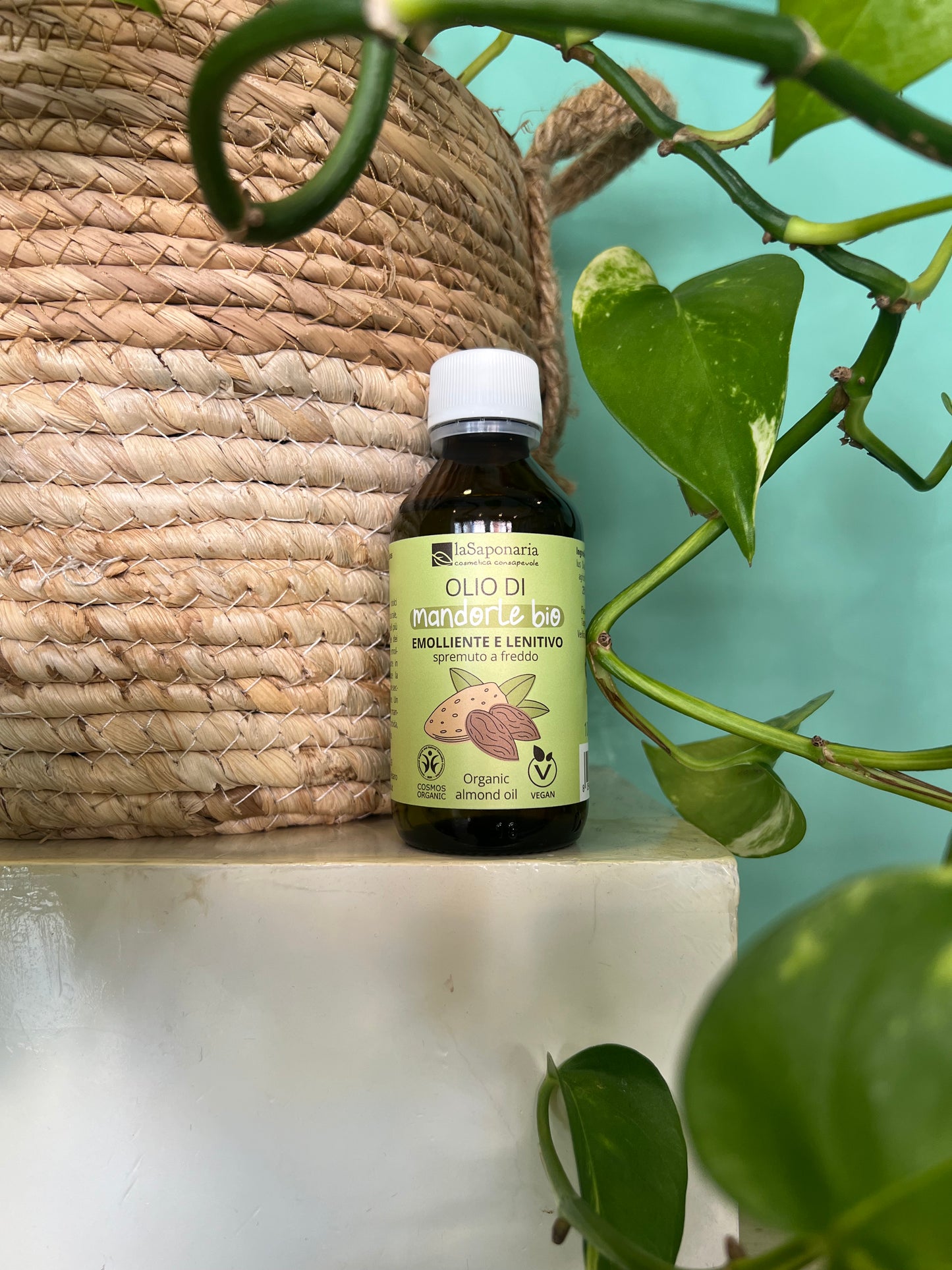 Olio di mandorle dolci bio di La Saponaria (100 ml)