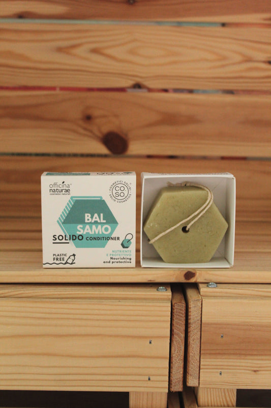Balsamo solido nutriente e protettivo di Officina Naturae (64 gr)