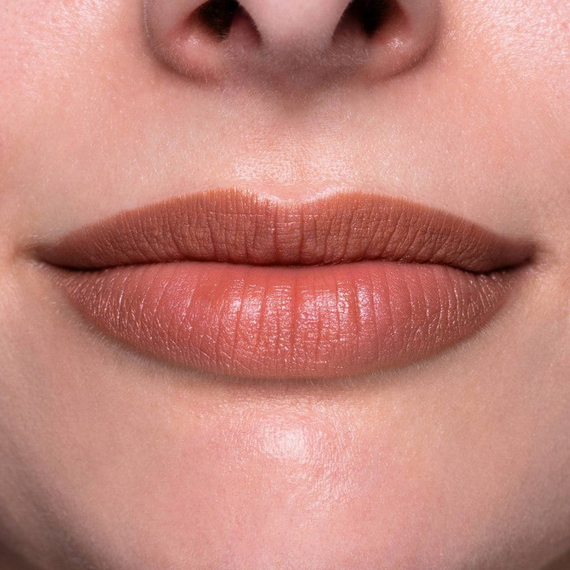 Lipstick Dessert à Lèvres Birthday Cake di Neve cosmetics