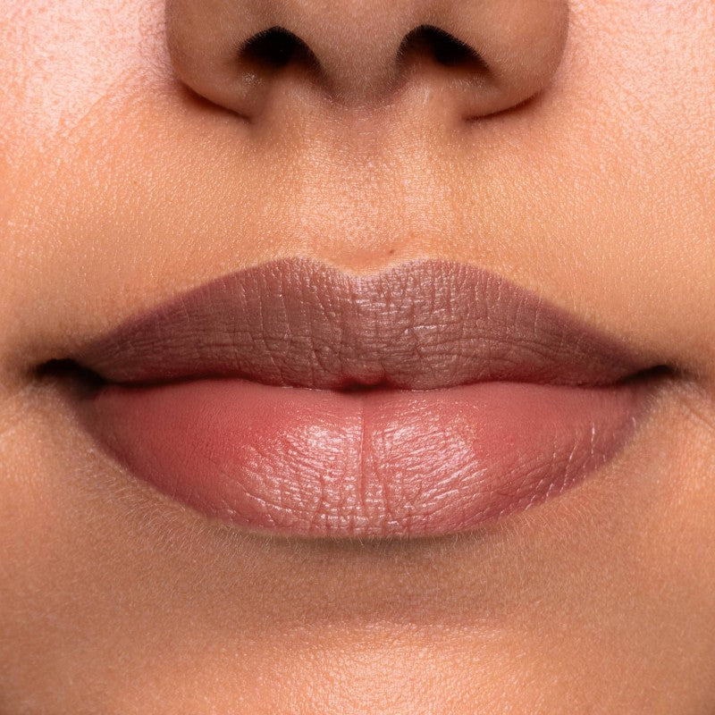 Lipstick Dessert à Lèvres Birthday Cake di Neve cosmetics