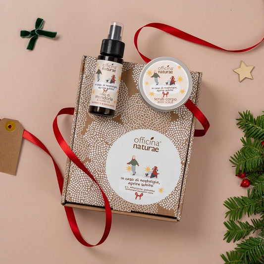 In Caso di Nostalgia Aprire Subito Confezione regalo con Scrub Corpo in vasetto da 50 ml e olio di Mandorle in flacone da 50 ml  di Officina Naturae (50 ml) - Natale 2025